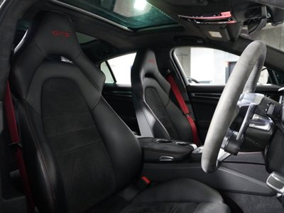 PORSCHE PANAMERA - 10