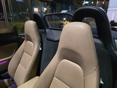 صورة 10 لـ 2019 Porsche 718