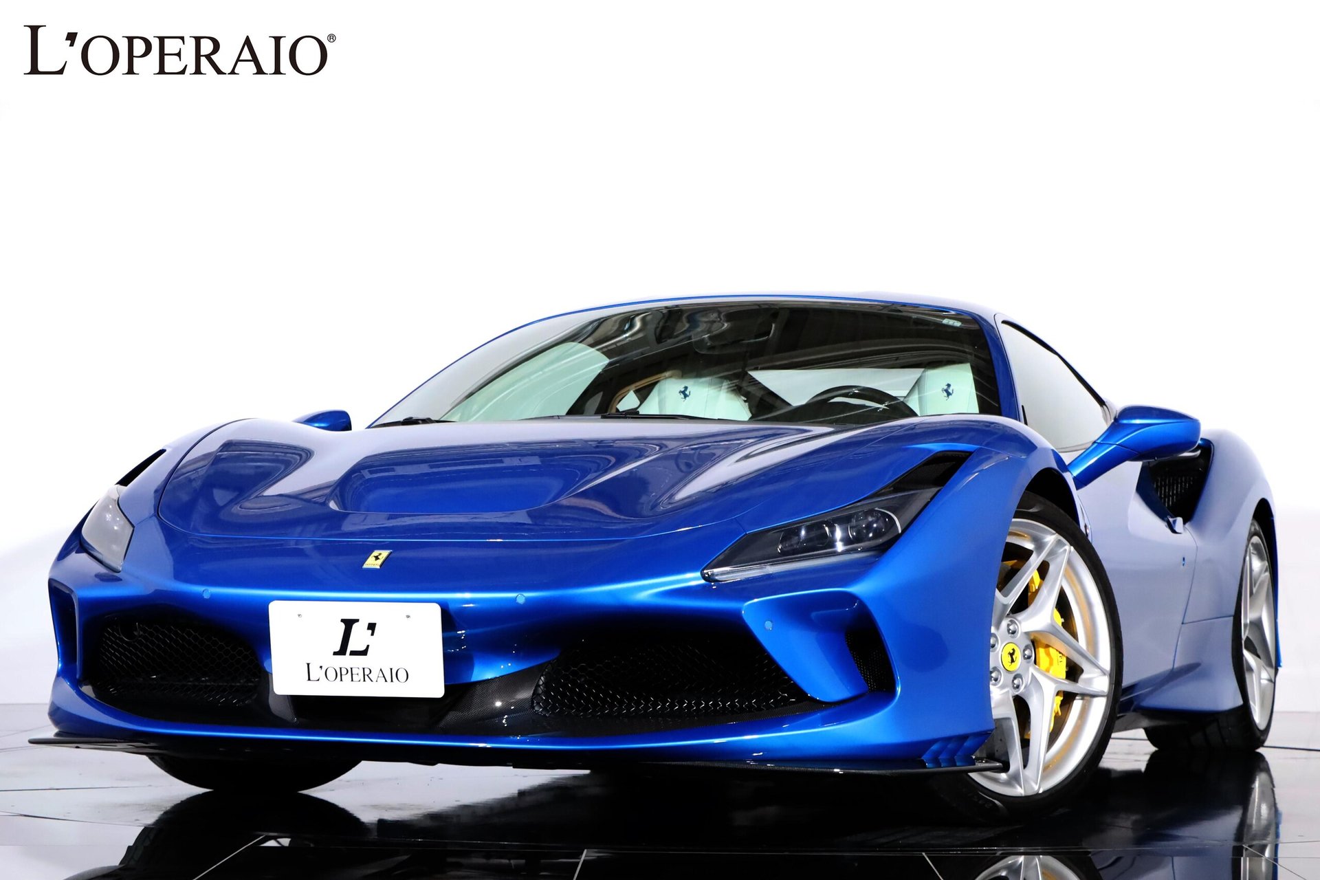 FERRARI F8 TRIBUTO - View 1