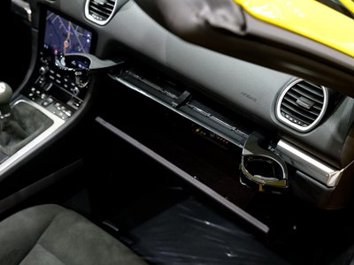صورة مصغرة 43 لـ 2022 Porsche 718