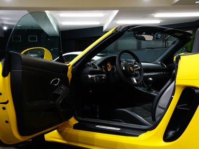 صورة مصغرة 25 لـ 2022 Porsche 718