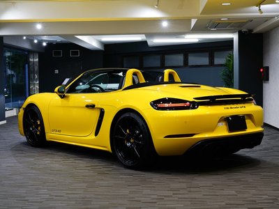 صورة 6 لـ 2022 Porsche 718