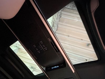 TOYOTA VELLFIRE - 3