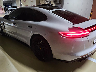 PORSCHE PANAMERA - 7