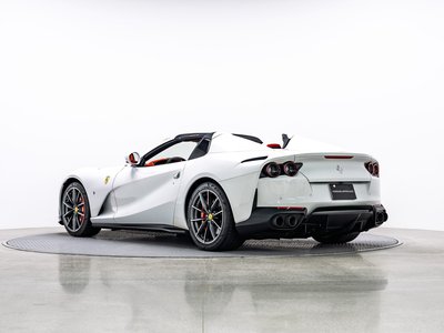 صورة 9 لـ 2021 Ferrari 812 GTS