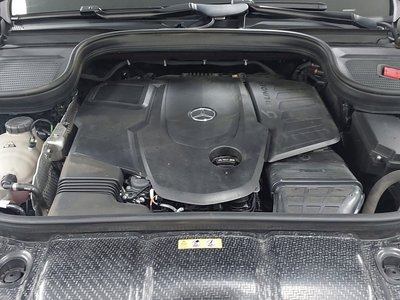 MERCEDES-BENZ GLS - 7