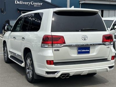 TOYOTA LAND CRUISER 200 - 6