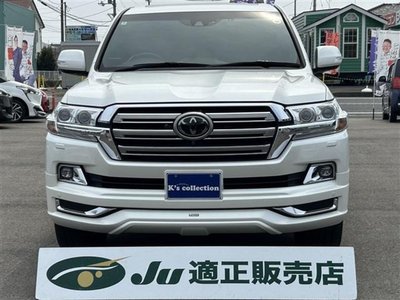 TOYOTA LAND CRUISER 200 - 3