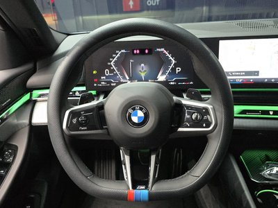 2025 BMW 5 SERIES 缩略图 19