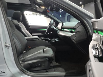 2025 BMW 5 SERIES 缩略图 16