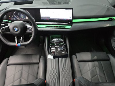 2025 BMW 5 SERIES — фото 4