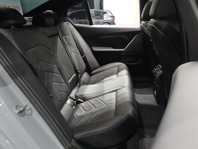 2025 BMW 5 SERIES 缩略图 18