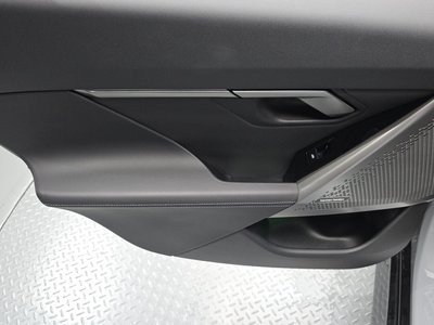 2025 BMW 5 SERIES 缩略图 15