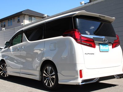 2022 Toyota ALPHARD — фото 8