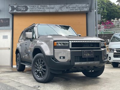 TOYOTA LAND CRUISER - 1