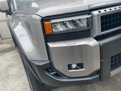 TOYOTA LAND CRUISER - 7