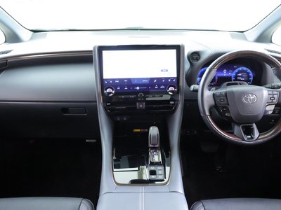 2023 Toyota ALPHARD — фото 7
