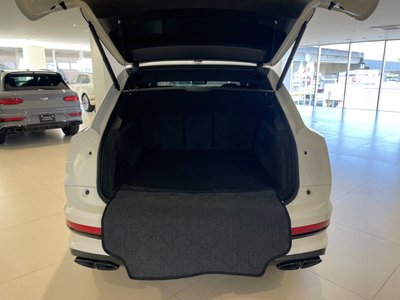 BENTLEY BENTAYGA - 7