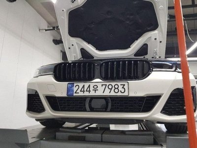 2023 BMW 5 SERIES 照片 1