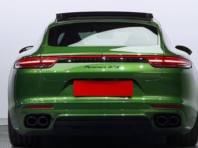 PORSCHE PANAMERA - 2