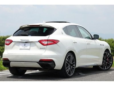 صورة 8 لـ 2020 Maserati LEVANTE