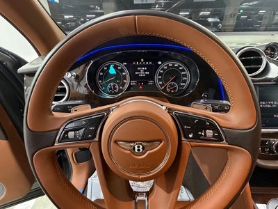 صورة مصغرة 18 لـ 2017 Bentley BENTAYGA