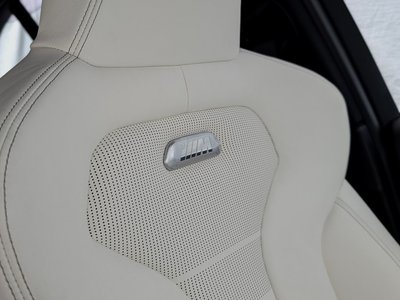 2015 BMW M3 SEDAN — миниатюра 33