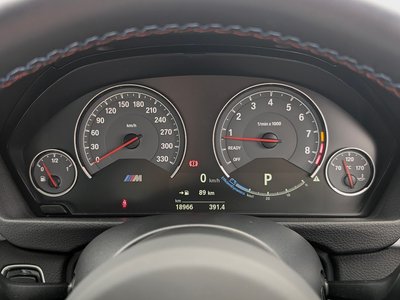 2015 BMW M3 SEDAN — миниатюра 30