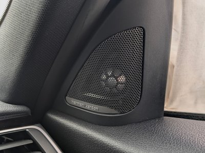 2015 BMW M3 SEDAN — миниатюра 31