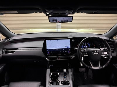 صورة مصغرة 22 لـ 2024 Lexus RX