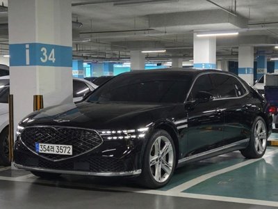 صورة 1 لـ 2023 Genesis G90 (RS4)
