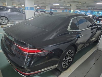 صورة 4 لـ 2023 Genesis G90 (RS4)
