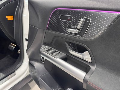 MERCEDES-BENZ EQA - 9