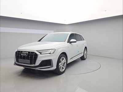 AUDI Q7 - 1