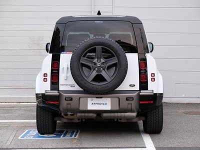 LAND ROVER DEFENDER - 5