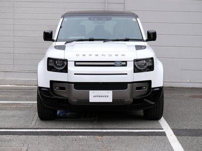 LAND ROVER DEFENDER - 4