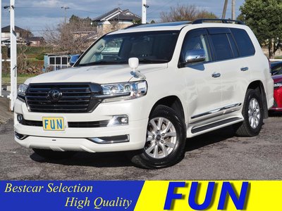 TOYOTA LAND CRUISER 200 - 1