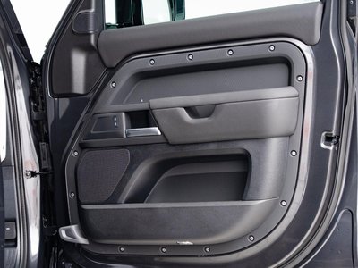 2025 LAND Rover DEFENDER 缩略图 42