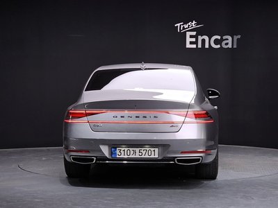 صورة 4 لـ 2022 Genesis G90 (RS4)