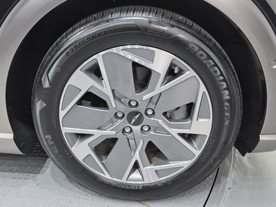 صورة 8 لـ 2022 Genesis GV60