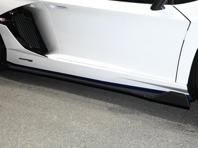 LAMBORGHINI AVENTADOR - 9