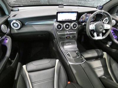 MERCEDES-BENZ GLC - 8