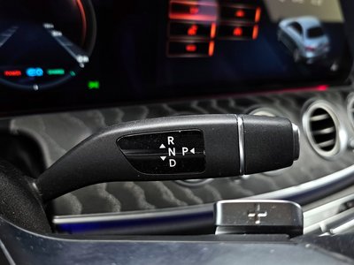 MERCEDES-BENZ E-CLASS - 9