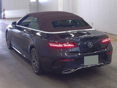 MERCEDES-BENZ E-CLASS - 2
