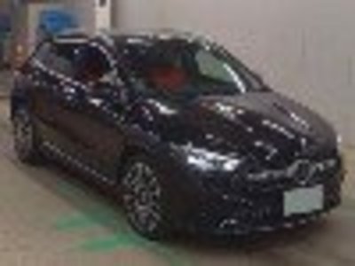 MERCEDES-BENZ GLA - 1