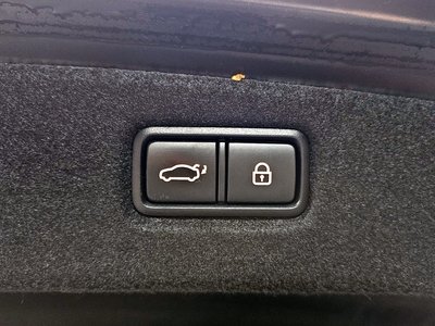 صورة مصغرة 19 لـ 2020 Genesis G90