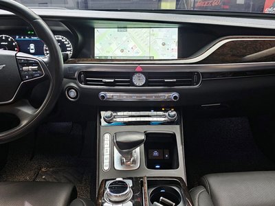 صورة مصغرة 20 لـ 2020 Genesis G90