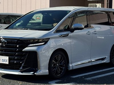 TOYOTA VELLFIRE - 1