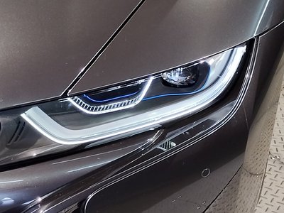 2020 BMW I8 — миниатюра 24