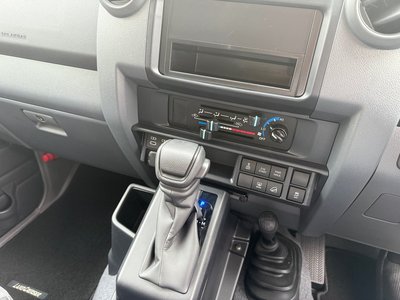 2026 Toyota LAND CRUISER 70 缩略图 13